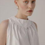 EVELINE – PLEATED SLEEVELESS SHIRT