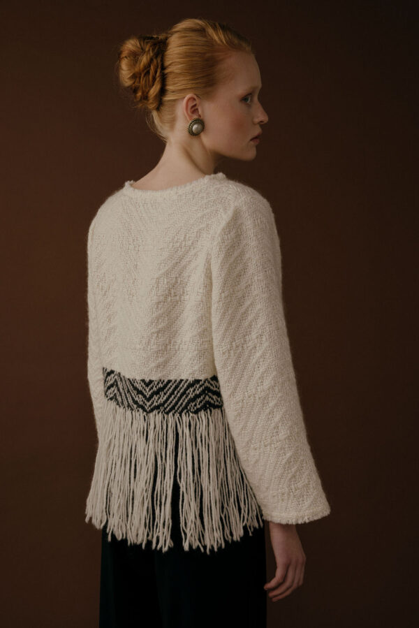WERA – WOOL SWEATER WITH FRINGES